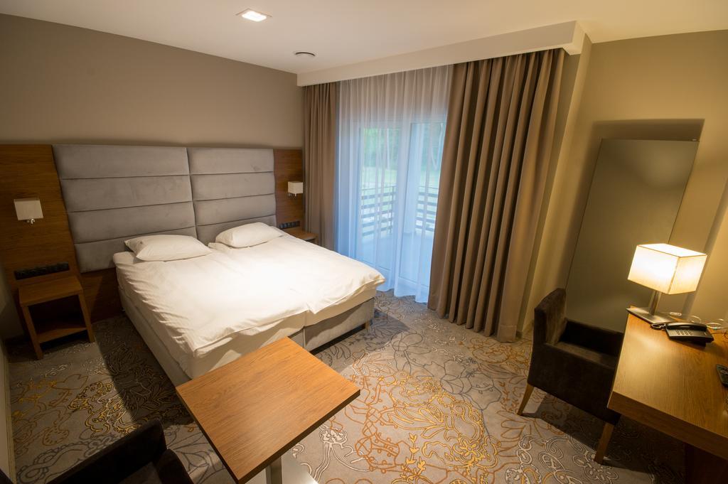 Rezydencja Sosnowa Luxury Hotel Janow Lubelski Luaran gambar