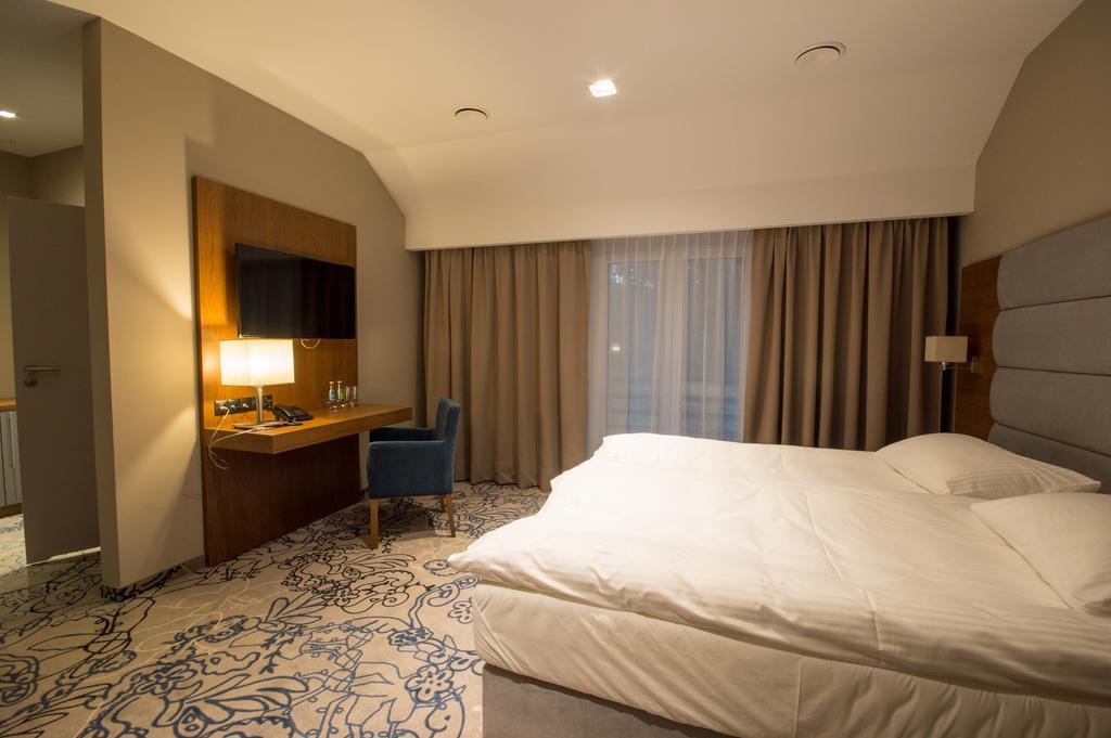 Rezydencja Sosnowa Luxury Hotel Janow Lubelski Luaran gambar