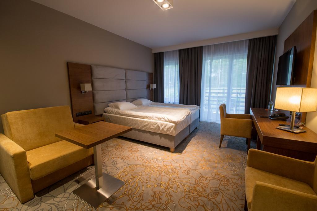 Rezydencja Sosnowa Luxury Hotel Janow Lubelski Luaran gambar
