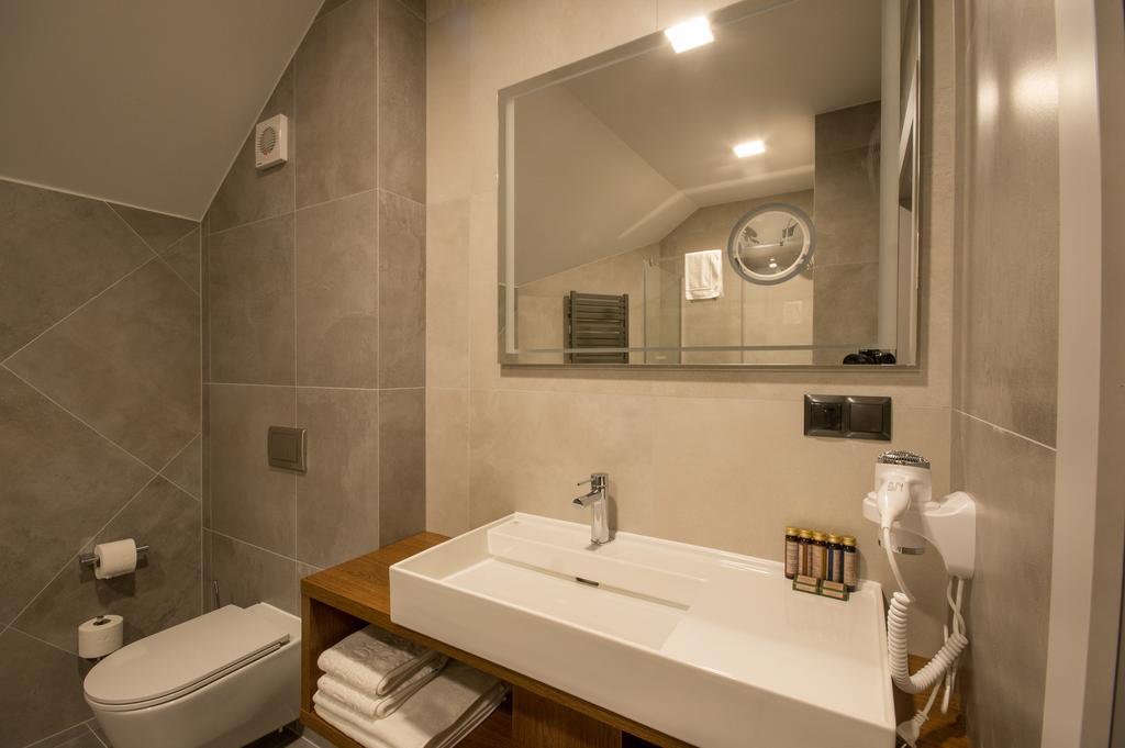 Rezydencja Sosnowa Luxury Hotel Janow Lubelski Bilik gambar